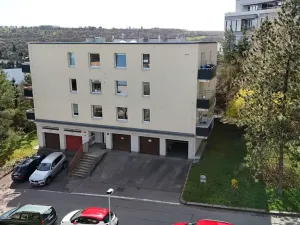 Prodej garáže, Praha - Smíchov, Štorkánova, 17 m2