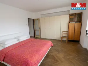 Prodej bytu 2+1, Karlovy Vary, nábřeží Jana Palacha, 63 m2