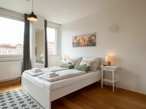 Pronájem bytu 1+kk, Praha - Vinohrady, Perucká, 25 m2
