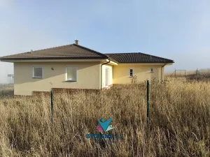 Prodej rodinného domu, Modlany, 150 m2