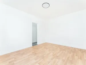 Prodej bytu 3+1, Praha - Malešice, Káranská, 76 m2