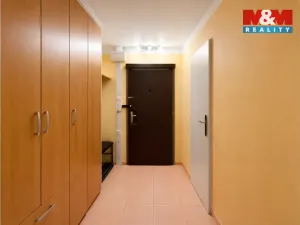 Prodej bytu 2+kk, Praha - Stodůlky, Běhounkova, 38 m2