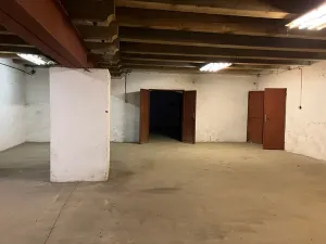 Pronájem výrobních prostor, Buštěhrad, 925 m2