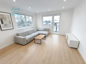 Prodej bytu 3+1, Bystřice nad Pernštejnem, Černý vršek, 72 m2