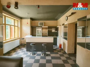 Prodej rodinného domu, České Velenice, Komenského, 650 m2