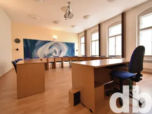 Pronájem kanceláře, Karlovy Vary, T. G. Masaryka, 75 m2