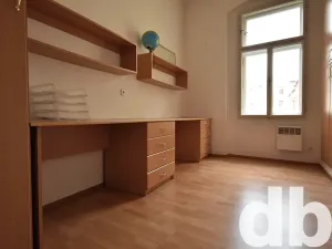 Pronájem kanceláře, Karlovy Vary, T. G. Masaryka, 75 m2