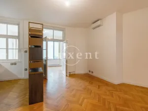 Pronájem bytu 3+1, Praha - Josefov, Pařížská, 138 m2