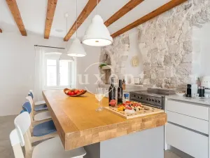 Prodej atypického bytu, Hvar, Chorvatsko, 120 m2