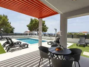 Prodej rodinného domu, Trogir, Chorvatsko, 200 m2