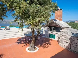 Prodej vily, Bol, Chorvatsko, 83 m2