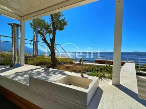 Prodej vily, Omiš, Chorvatsko, 298 m2