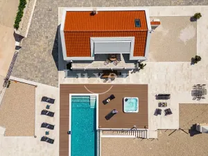 Prodej vily, Bol, Chorvatsko, 96 m2