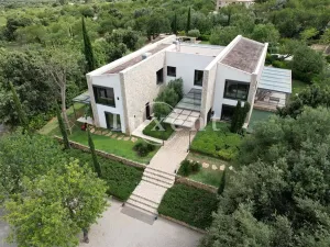 Prodej vily, Alaró, Španělsko, 700 m2