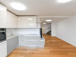 Pronájem bytu 3+kk, Praha - Bubeneč, Mlýnská, 96 m2