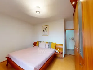 Pronájem bytu 3+1, Praha - Šeberov, Pod vsí, 81 m2