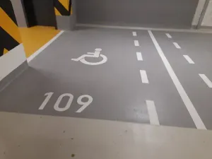 Pronájem garážového stání, Praha - Holešovice, U průhonu, 17 m2