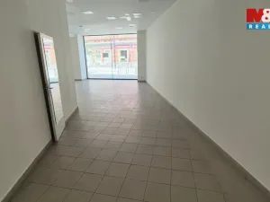 Pronájem obchodního prostoru, Kladno, Komenského, 121 m2