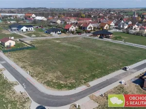 Prodej pozemku, Stolany, 1366 m2