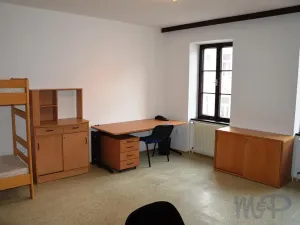 Pronájem bytu 1+kk, Jihlava, Benešova, 37 m2