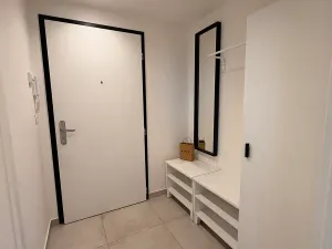 Pronájem bytu 1+kk, Praha - Strašnice, Michelangelova, 37 m2