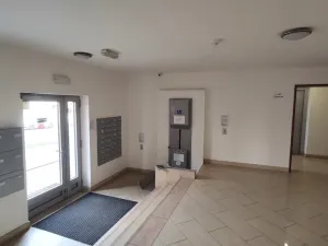 Prodej bytu 1+kk, Praha - Košíře, Plzeňská, 30 m2