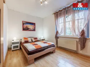 Prodej bytu 2+1, Karlovy Vary - Bohatice, Na Výšině, 45 m2