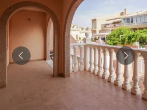 Prodej rodinného domu, Grand Alacant, Santa Pola , Alicante, Costa Blanca, Španělsko, 95 m2