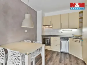 Pronájem bytu 2+kk, Hostivice, B. Němcové, 52 m2