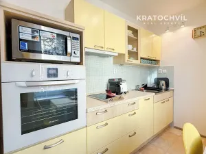 Pronájem bytu 2+kk, Praha - Vinohrady, Vinohradská, 51 m2
