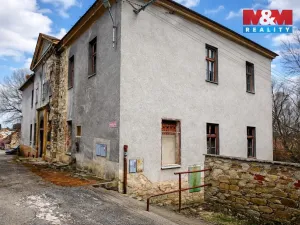 Prodej rodinného domu, Štěkeň, U Zámku, 834 m2