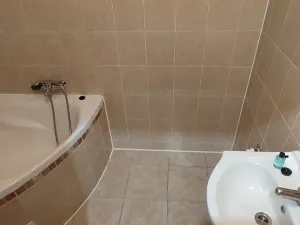 Pronájem bytu 2+1, Cheb, Kasární náměstí, 56 m2