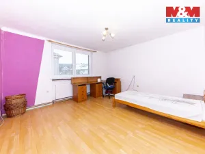 Prodej bytu 3+1, Chvaletice, Husova, 76 m2