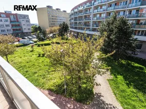 Prodej bytu 2+1, Praha - Černý Most, náměstí Plukovníka Vlčka, 83 m2