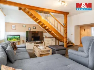 Prodej rodinného domu, Doksy, náměstí Republiky, 235 m2