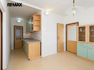 Prodej bytu 3+1, Praha - Malešice, Počernická, 72 m2