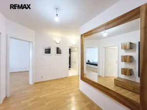 Pronájem bytu 3+kk, Praha - Holešovice, Přístavní, 101 m2