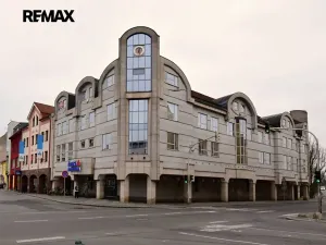 Pronájem kanceláře, Nymburk, Náměstí Přemyslovců, 12 m2