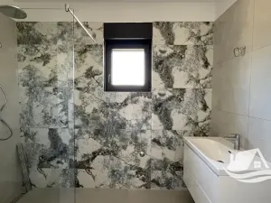 Prodej bytu 4+kk, Tribunj, Chorvatsko, 105 m2