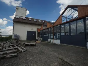 Prodej zemědělského objektu, Bžany, 1600 m2