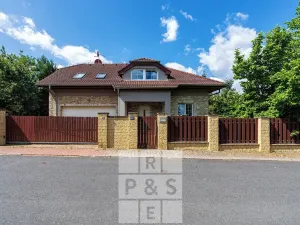 Prodej rodinného domu, Průhonice, Pod Valem II., 243 m2