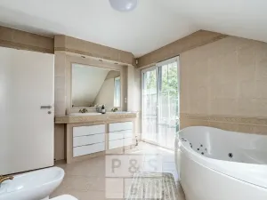 Prodej rodinného domu, Průhonice, Pod Valem II., 243 m2