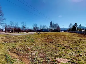 Prodej komerčního pozemku, Kopřivnice, 1716 m2