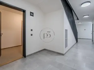 Pronájem bytu 2+kk, Praha - Prosek, Čakovická, 43 m2