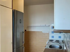 Pronájem bytu 3+1, Praha - Kobylisy, Libišská, 75 m2