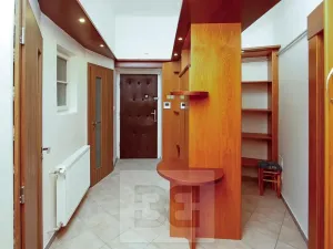 Prodej bytu 2+1, Praha - Smíchov, Na Březince, 66 m2