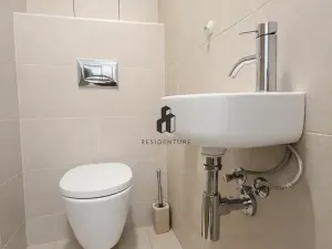 Pronájem bytu 2+kk, Praha - Holešovice, Komunardů, 57 m2