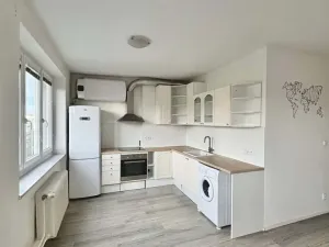 Pronájem bytu 2+kk, Brno, Strž, 70 m2