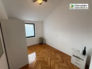 Prodej bytu 2+1, Jadranovo, Chorvatsko, 45 m2
