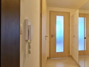 Pronájem bytu 1+kk, Praha - Třebonice, Do zahrádek I, 33 m2